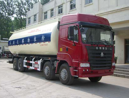 粉粒物料运输车